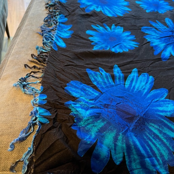 NWOT KoKo Knot Bikini Coverup - Picture 3 of 3